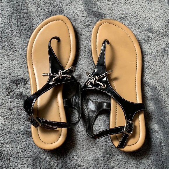 sandal dexter